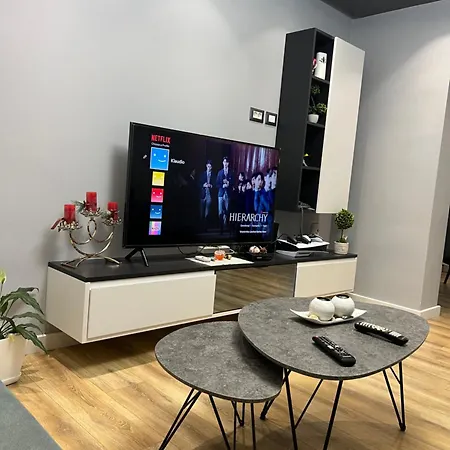 Apartment Mone *